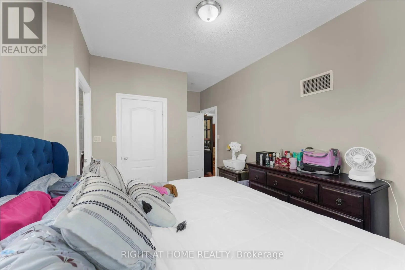 105 - 2772 KEELE STREET