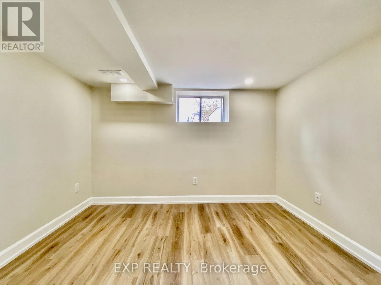 158 HALLMARK AVENUE