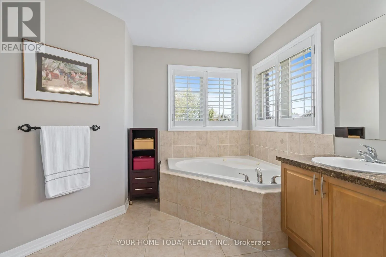 32 ORCHID AVENUE
