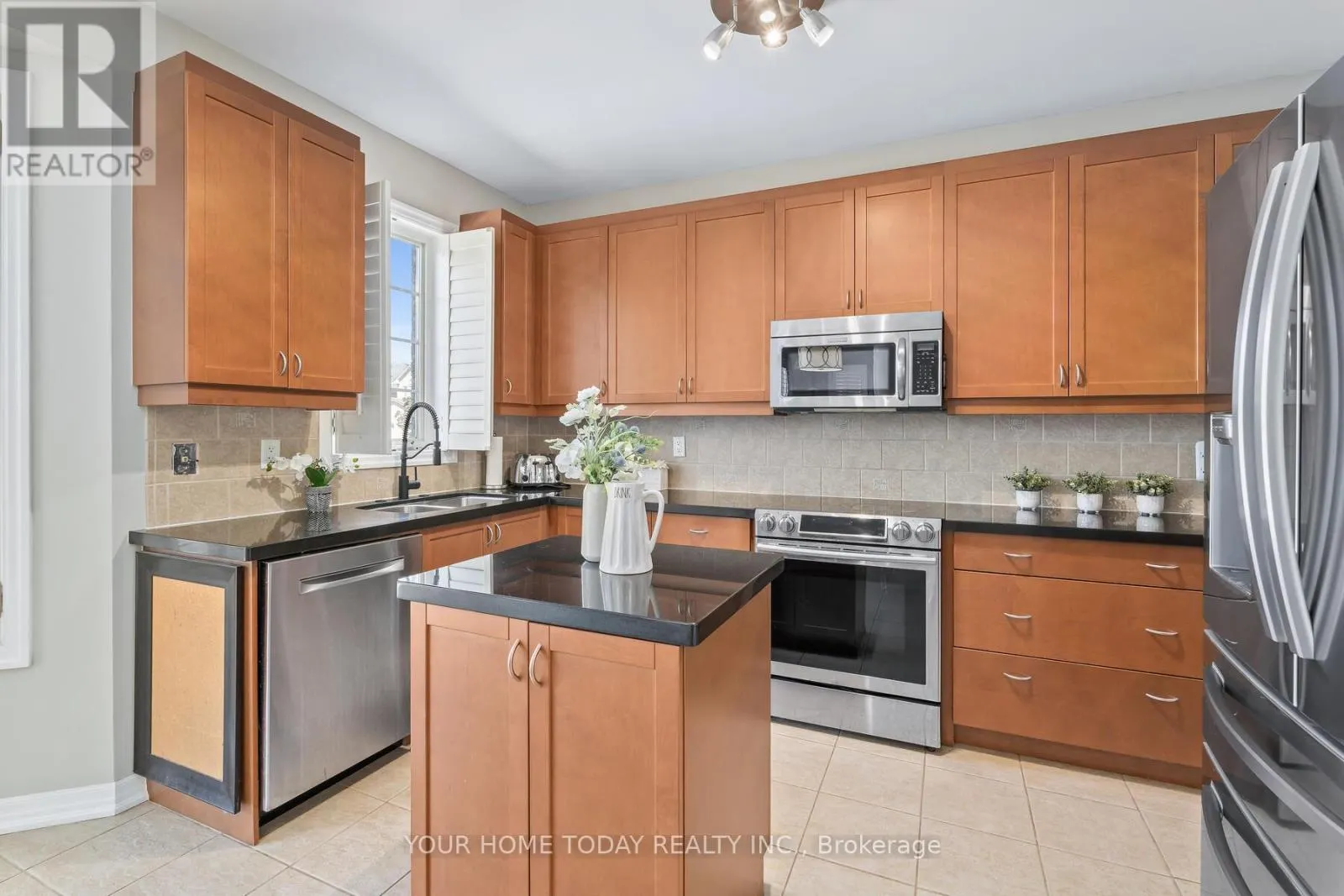 32 ORCHID AVENUE