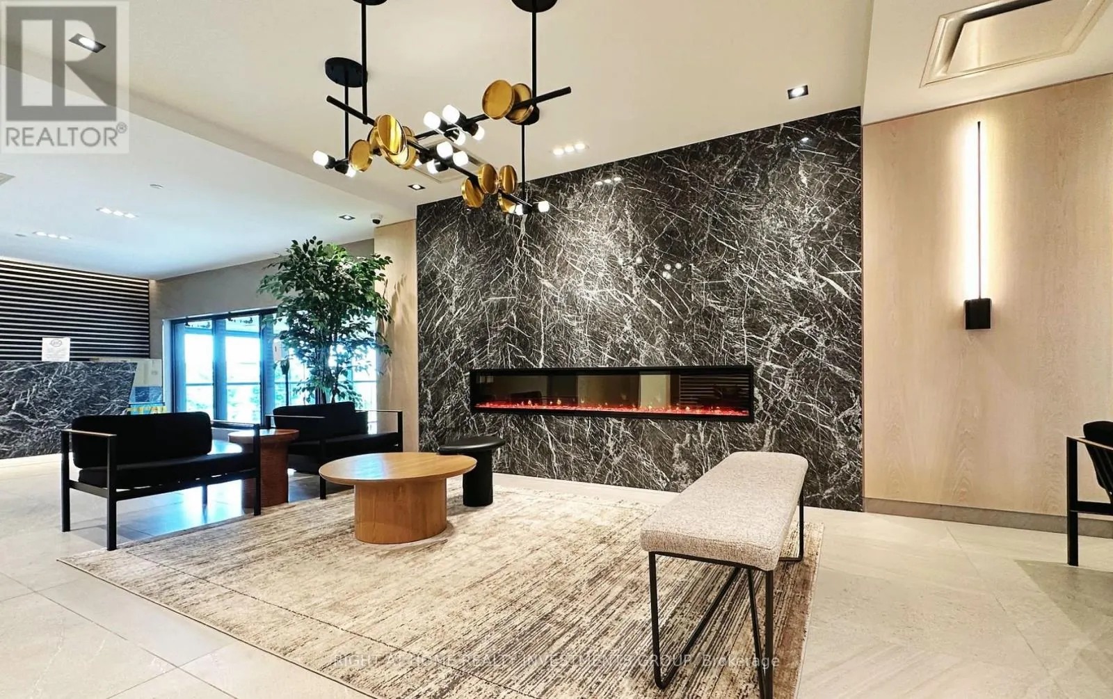 506 - 60 GEORGE BUTCHART DRIVE