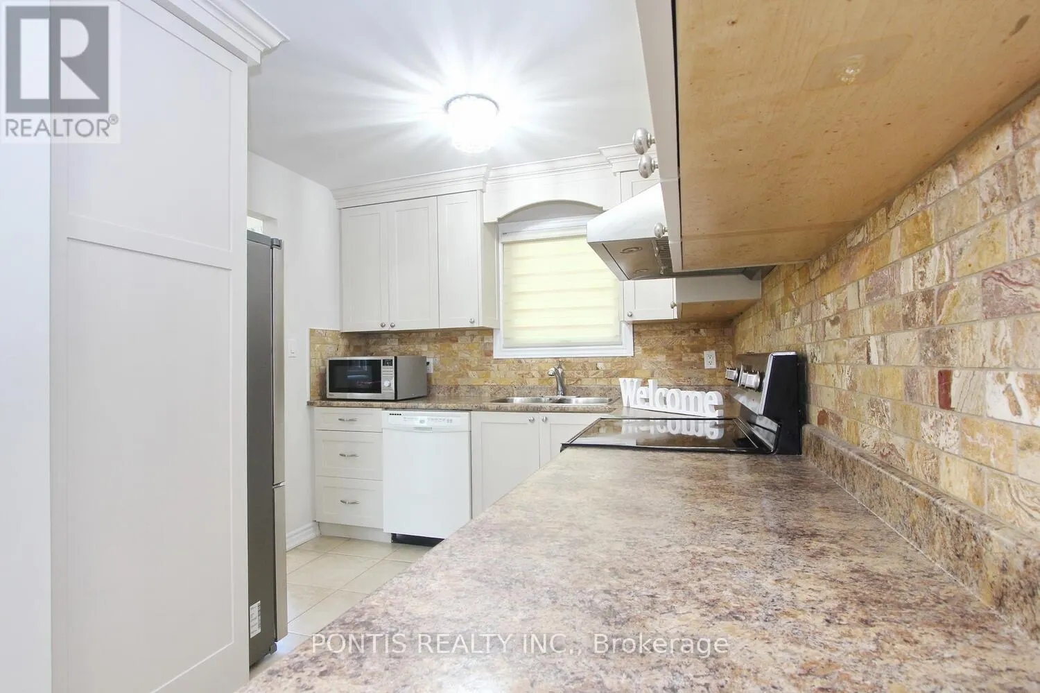 72 SHELDRAKE COURT