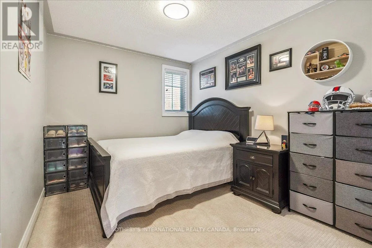 3362 EGLINTON AVENUE W