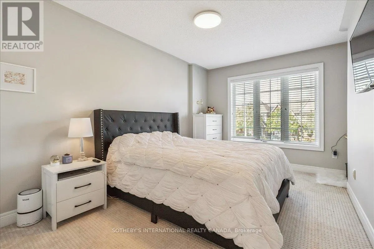 3362 EGLINTON AVENUE W