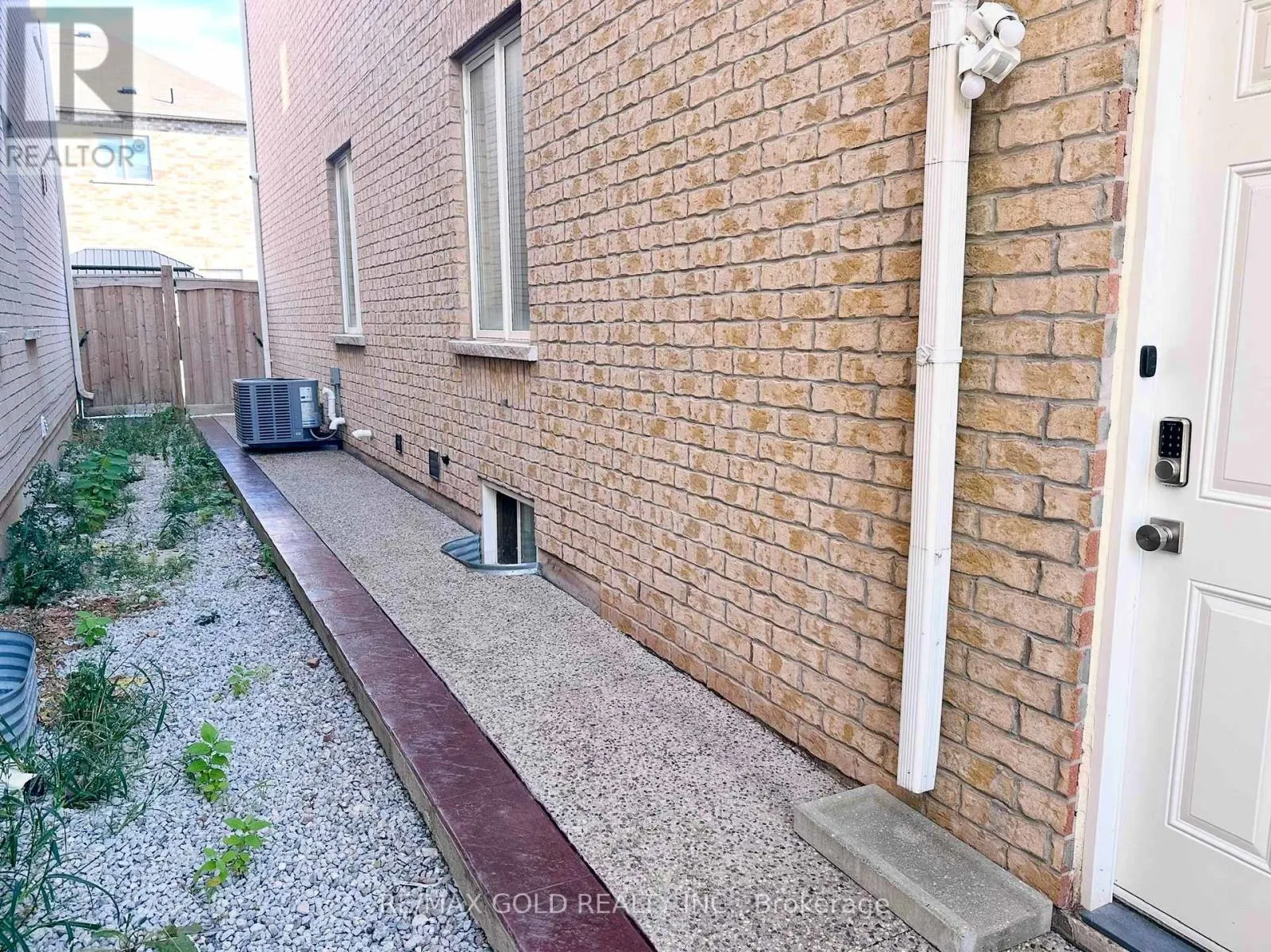 298 ETHERIDGE AVENUE