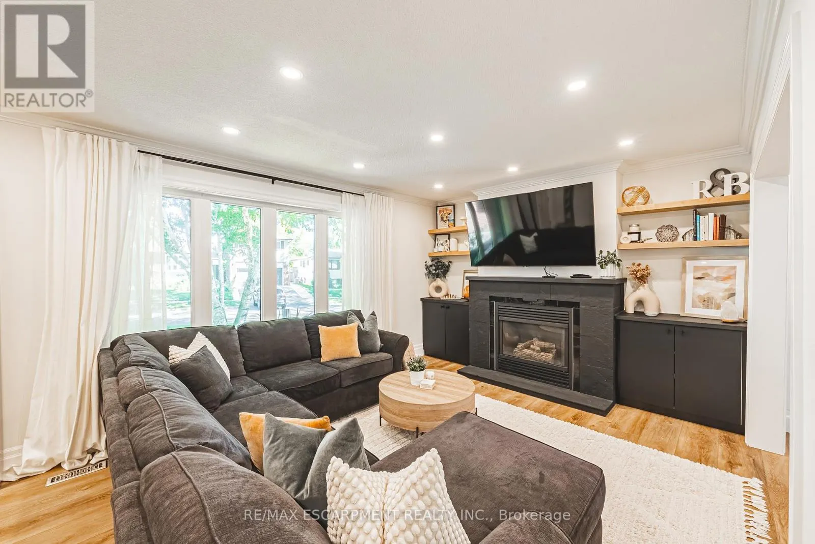1394 IAN ROAD