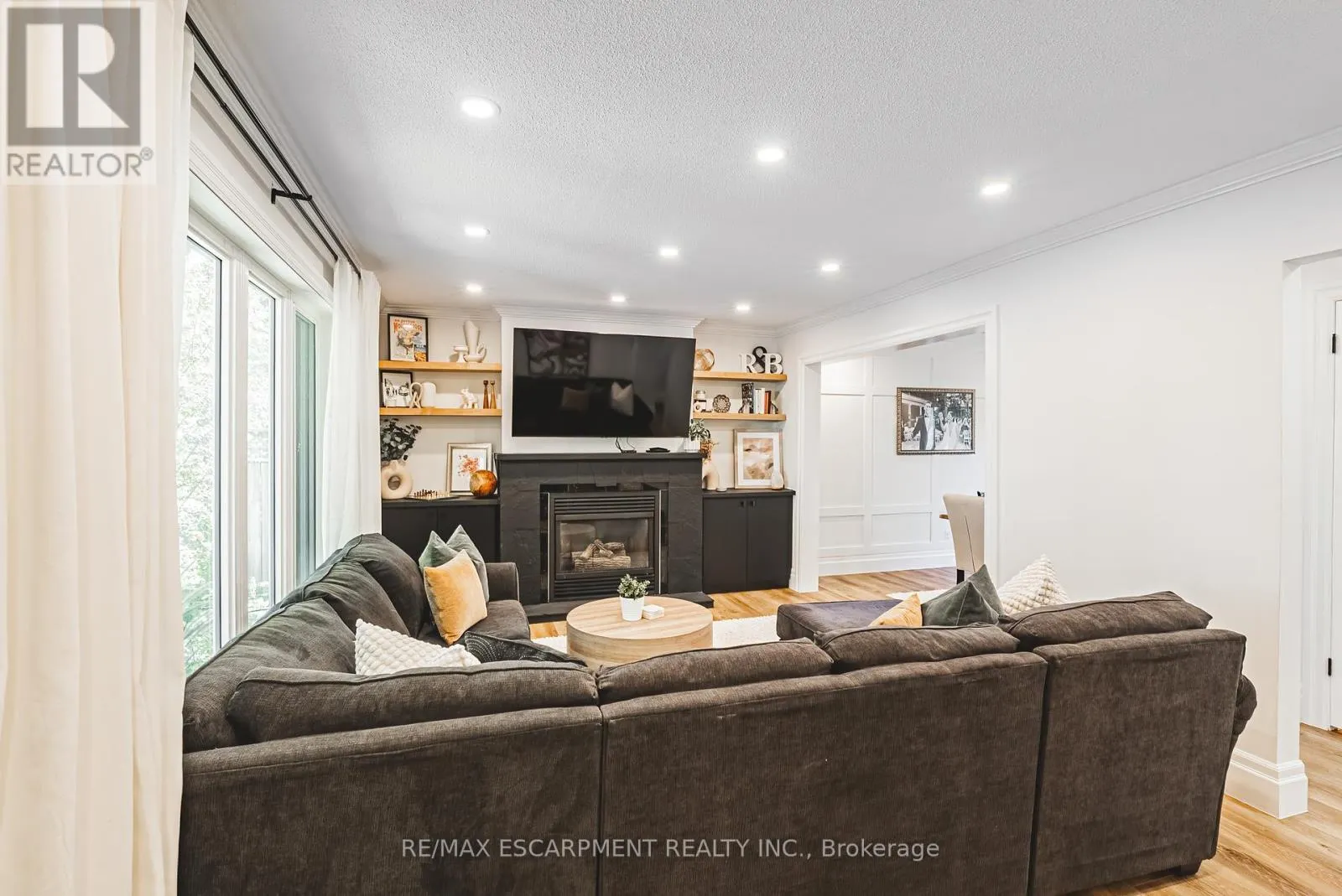 1394 IAN ROAD