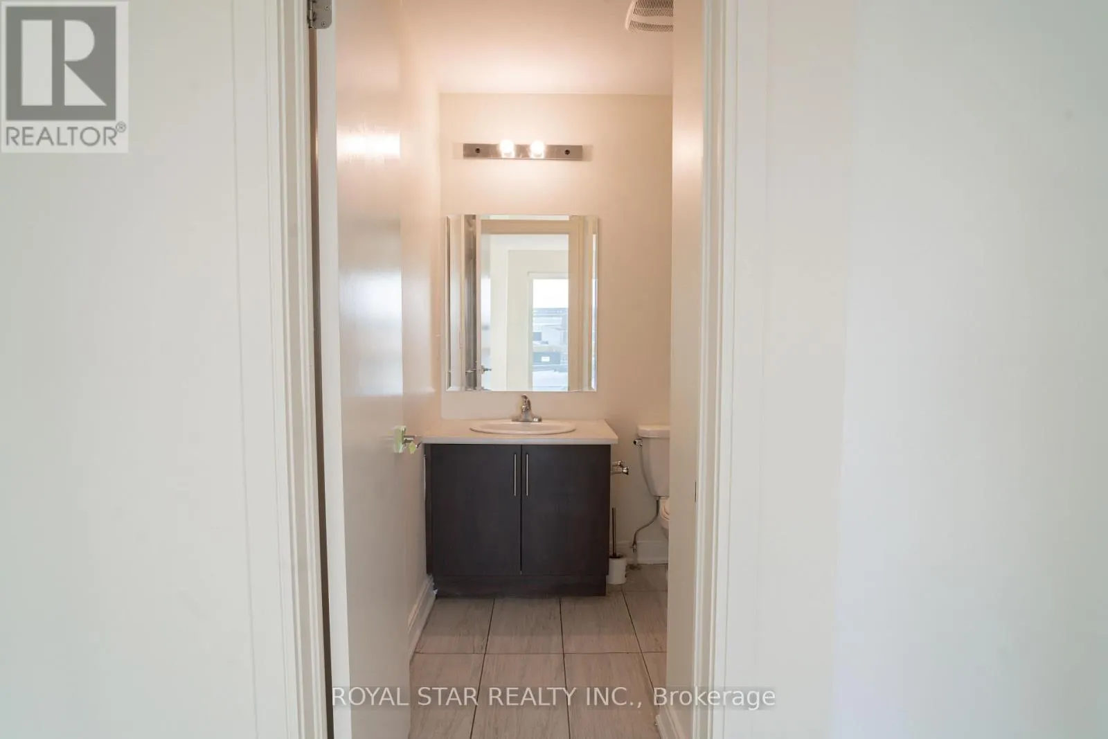 111 - 100 DUFAY ROAD