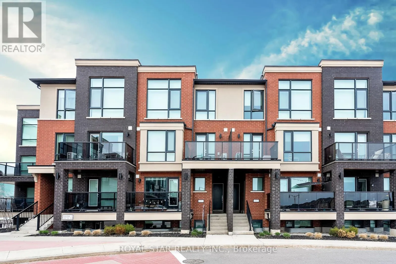 111 - 100 DUFAY ROAD