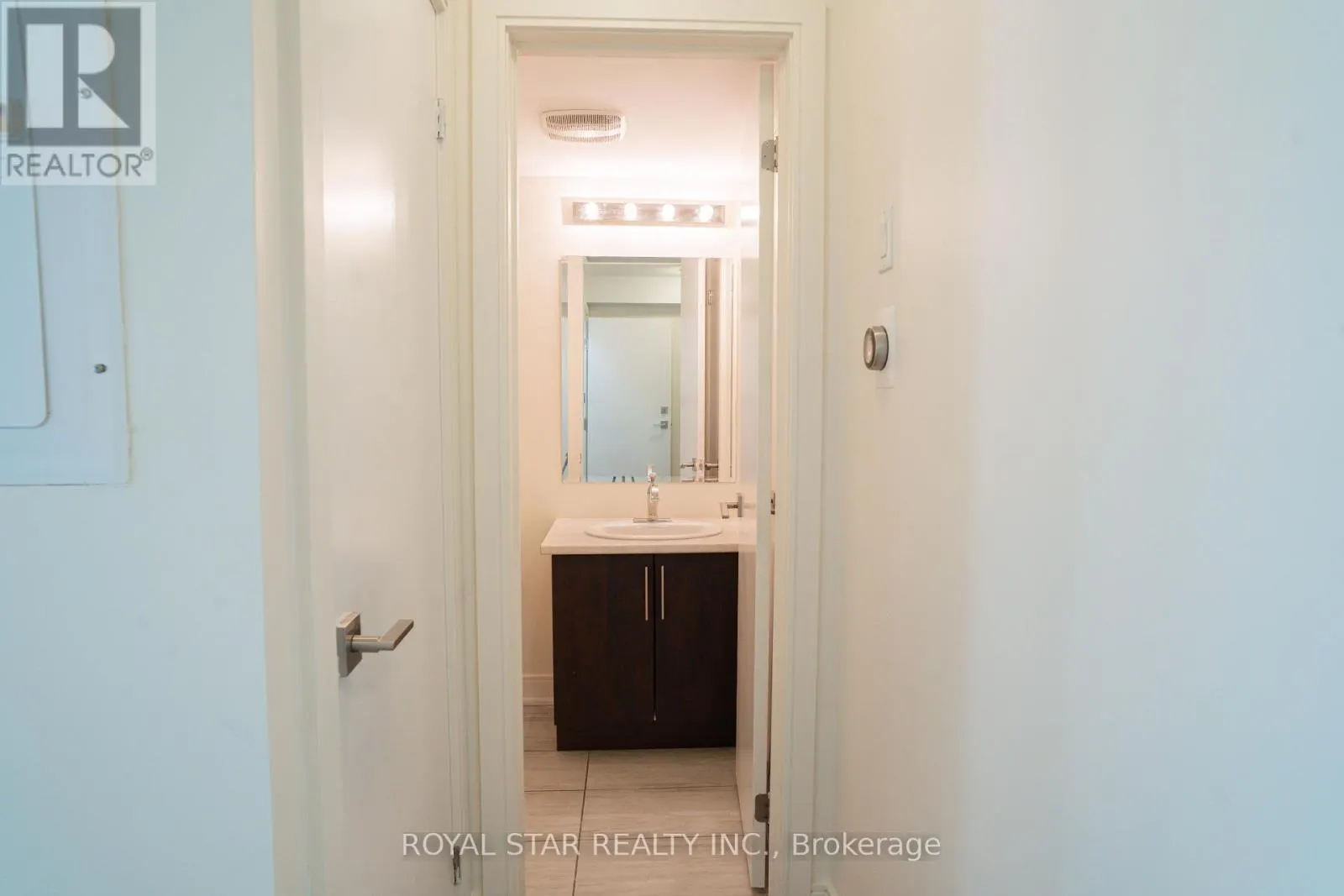 111 - 100 DUFAY ROAD