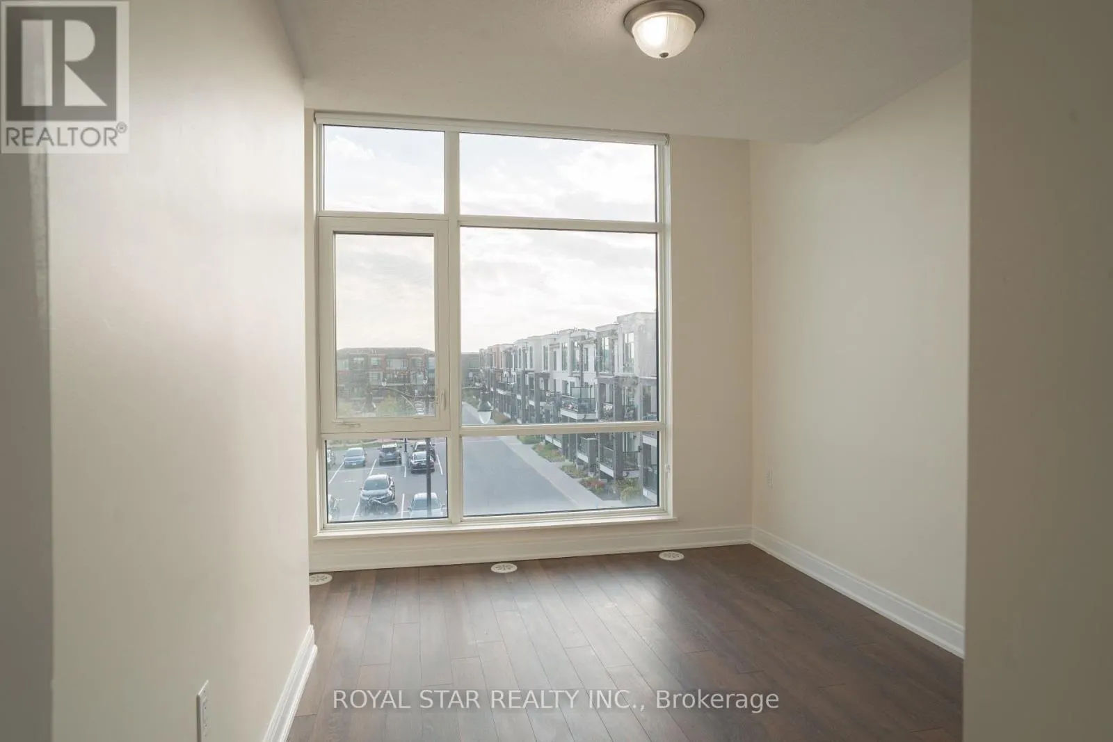 111 - 100 DUFAY ROAD