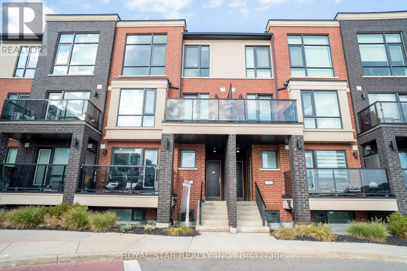 111 - 100 DUFAY ROAD