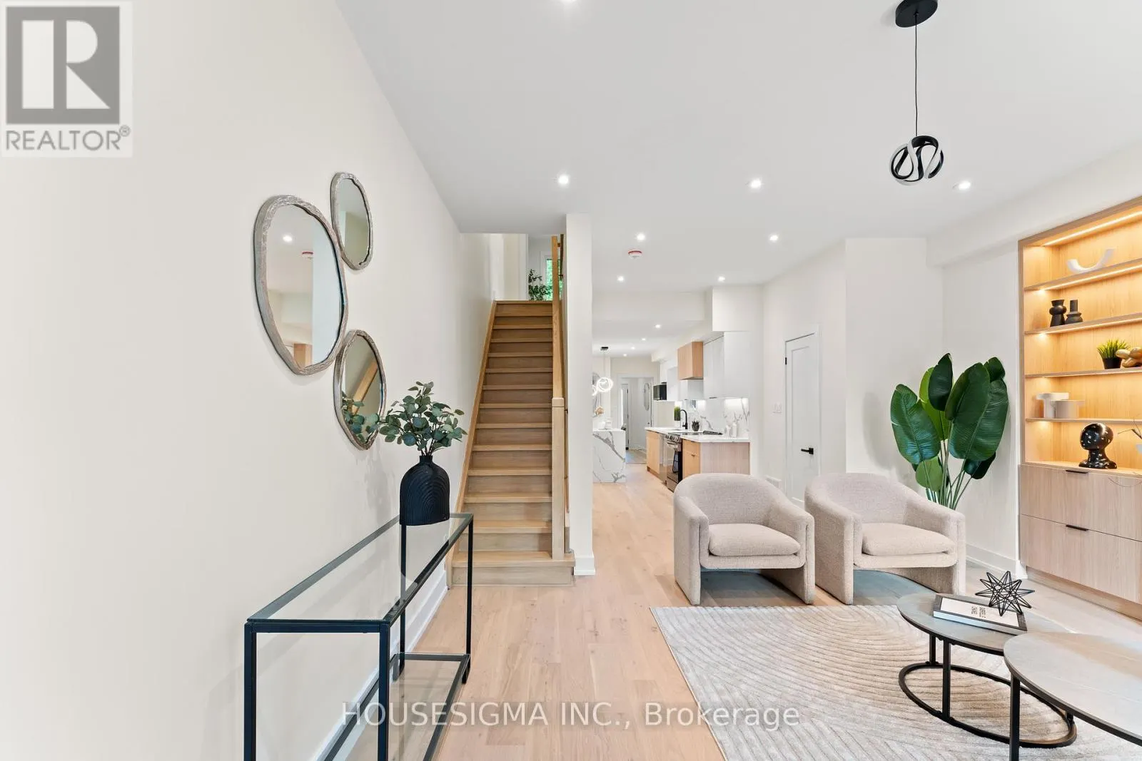 204 FRANKLIN AVENUE