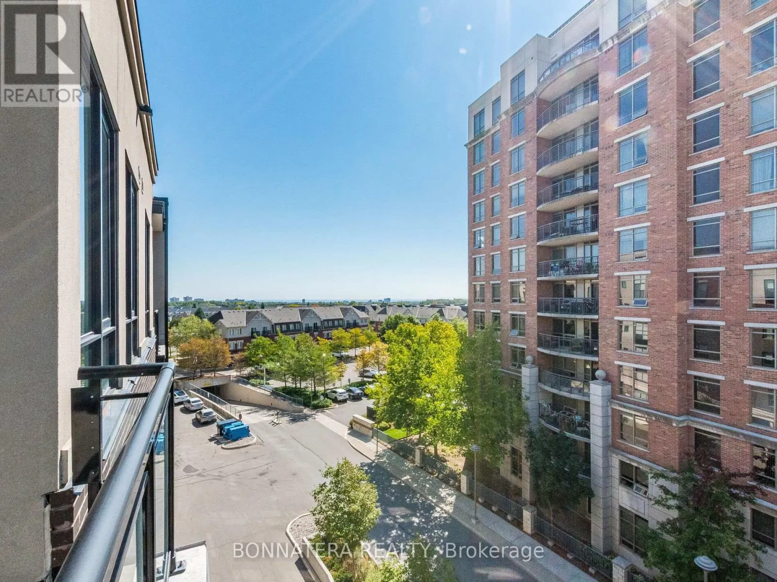 504 - 150 OAK PARK BOULEVARD