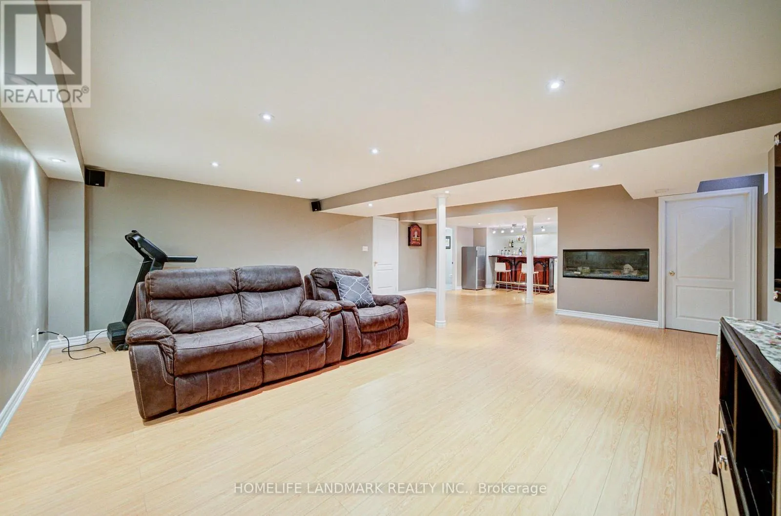 1388 PINERY CRESCENT