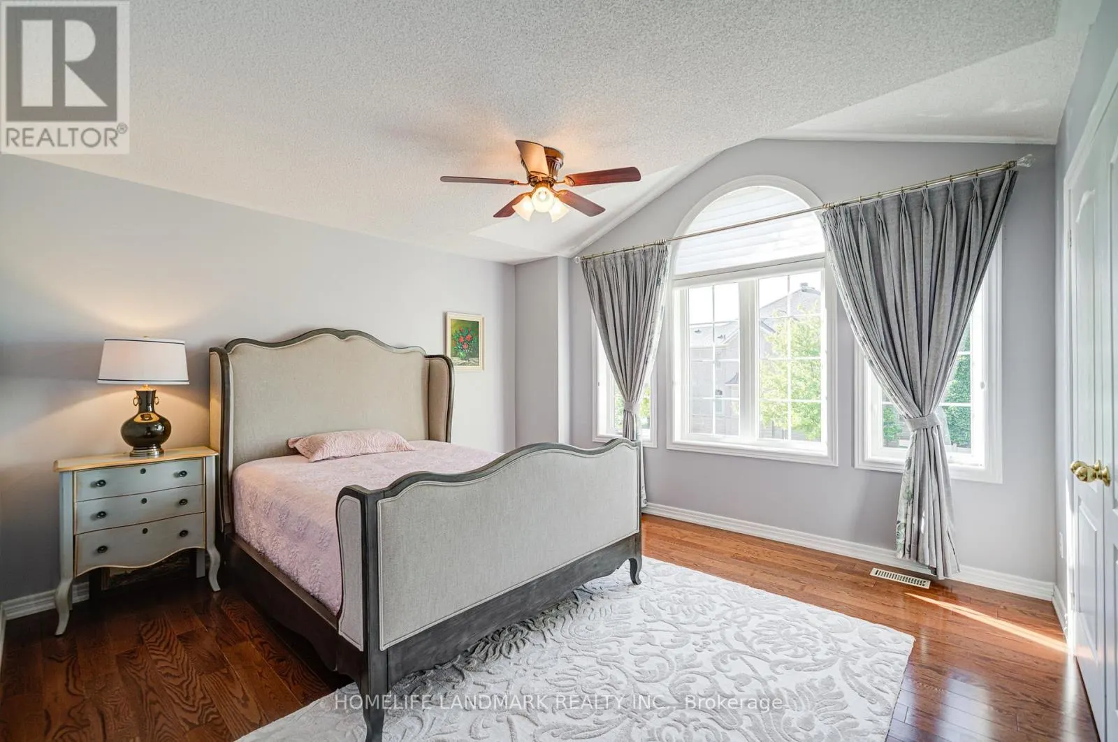 1388 PINERY CRESCENT