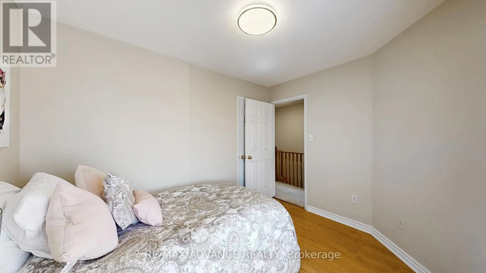 7560 BLACK WALNUT TRAIL