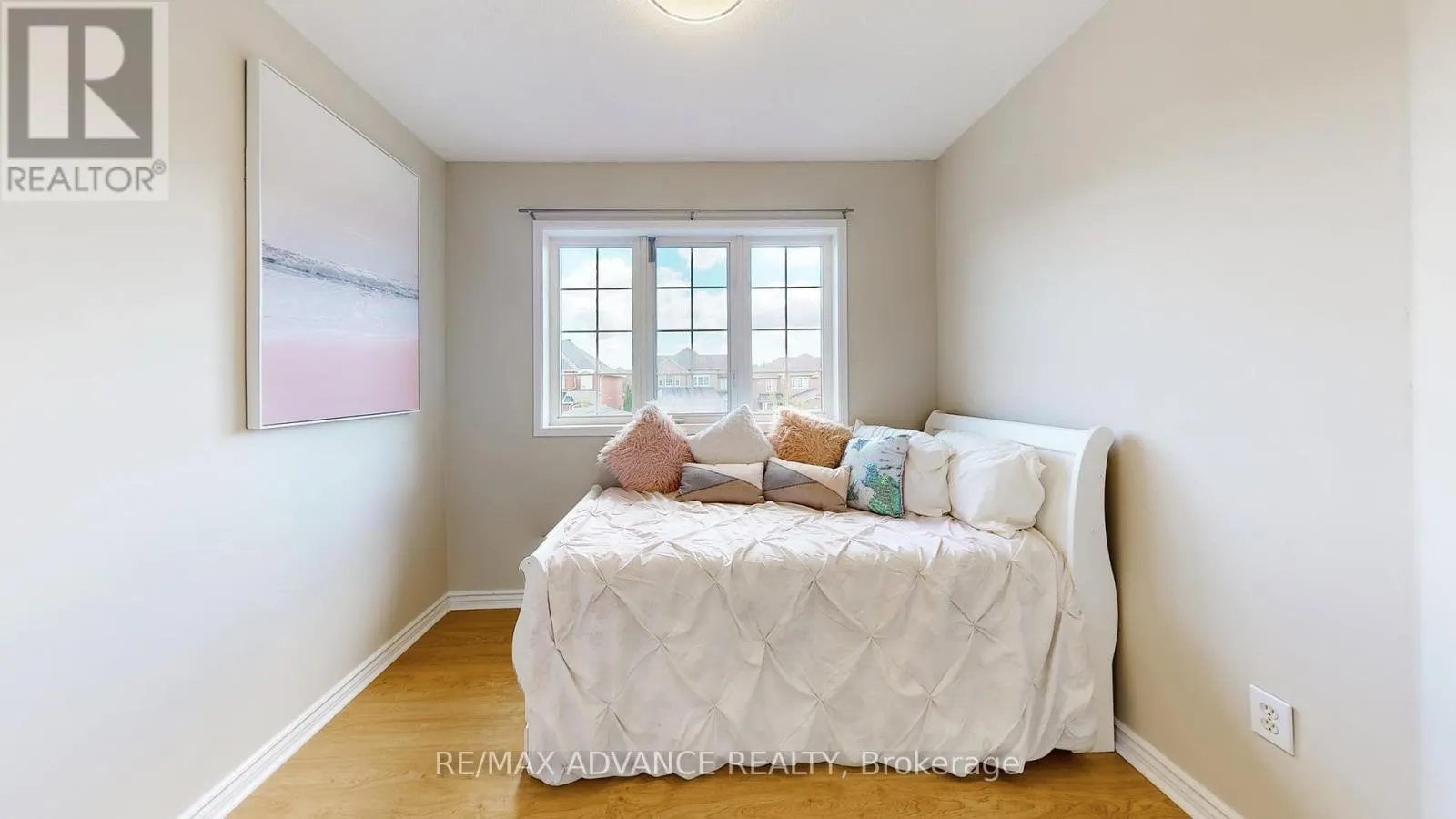 7560 BLACK WALNUT TRAIL