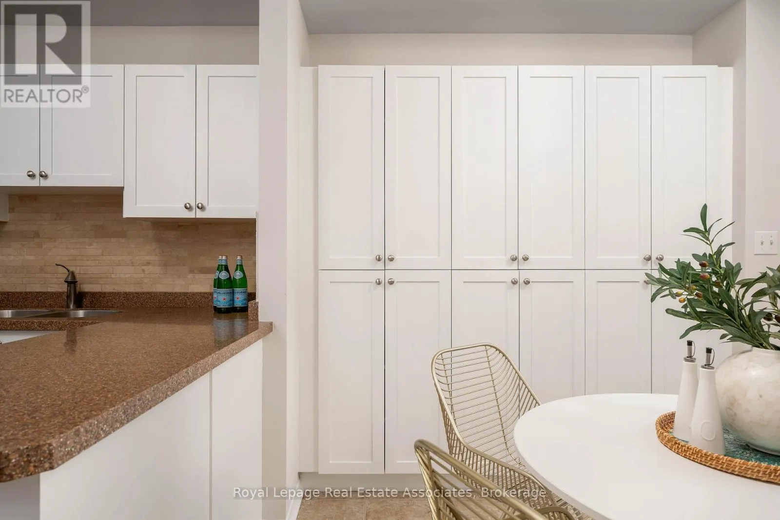 32 - 1130 CAWTHRA ROAD