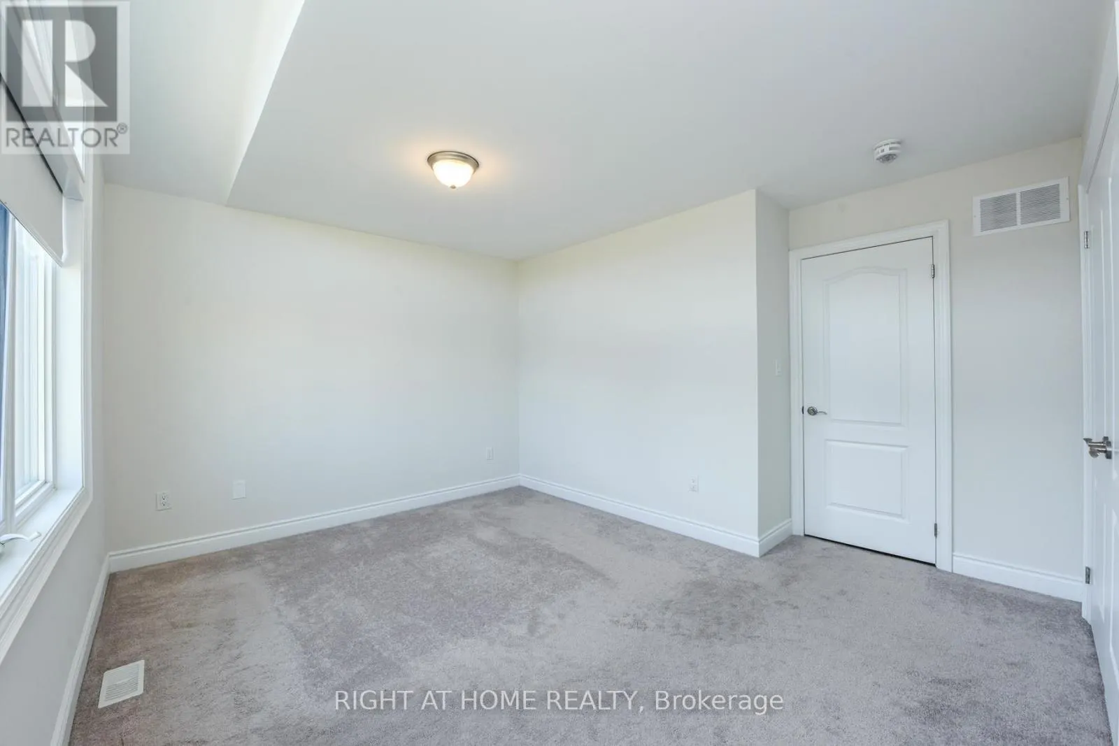 3 PRAIRIE CREEK CRESCENT