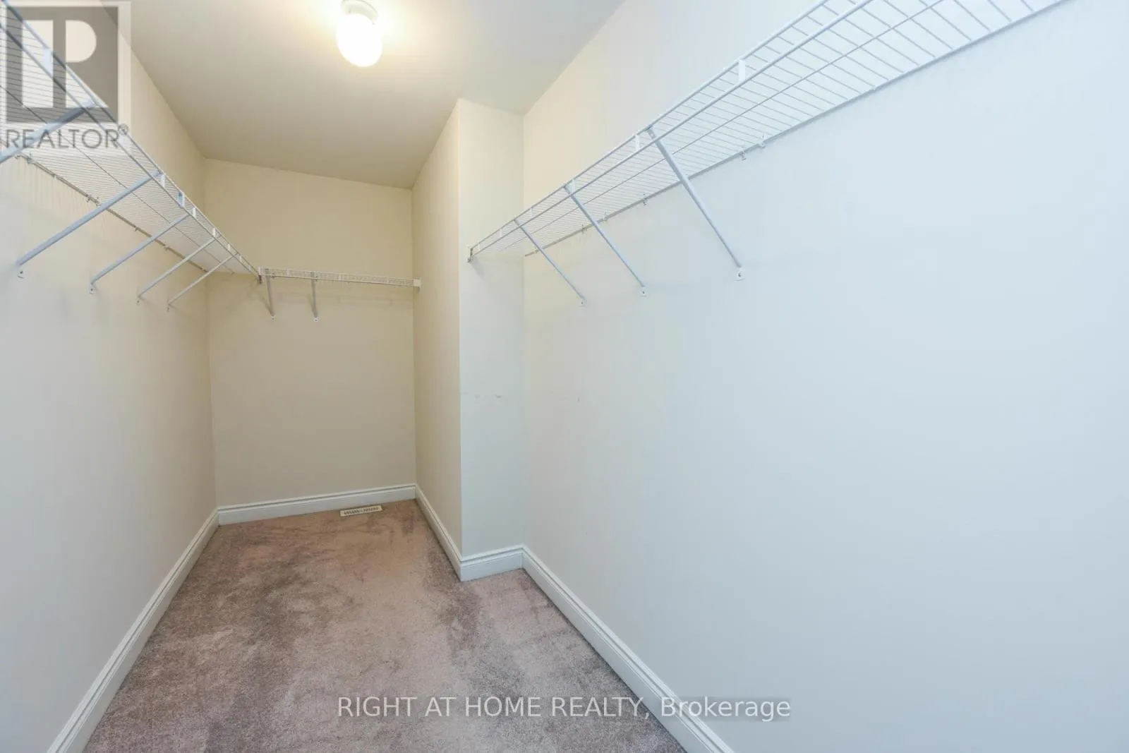 3 PRAIRIE CREEK CRESCENT