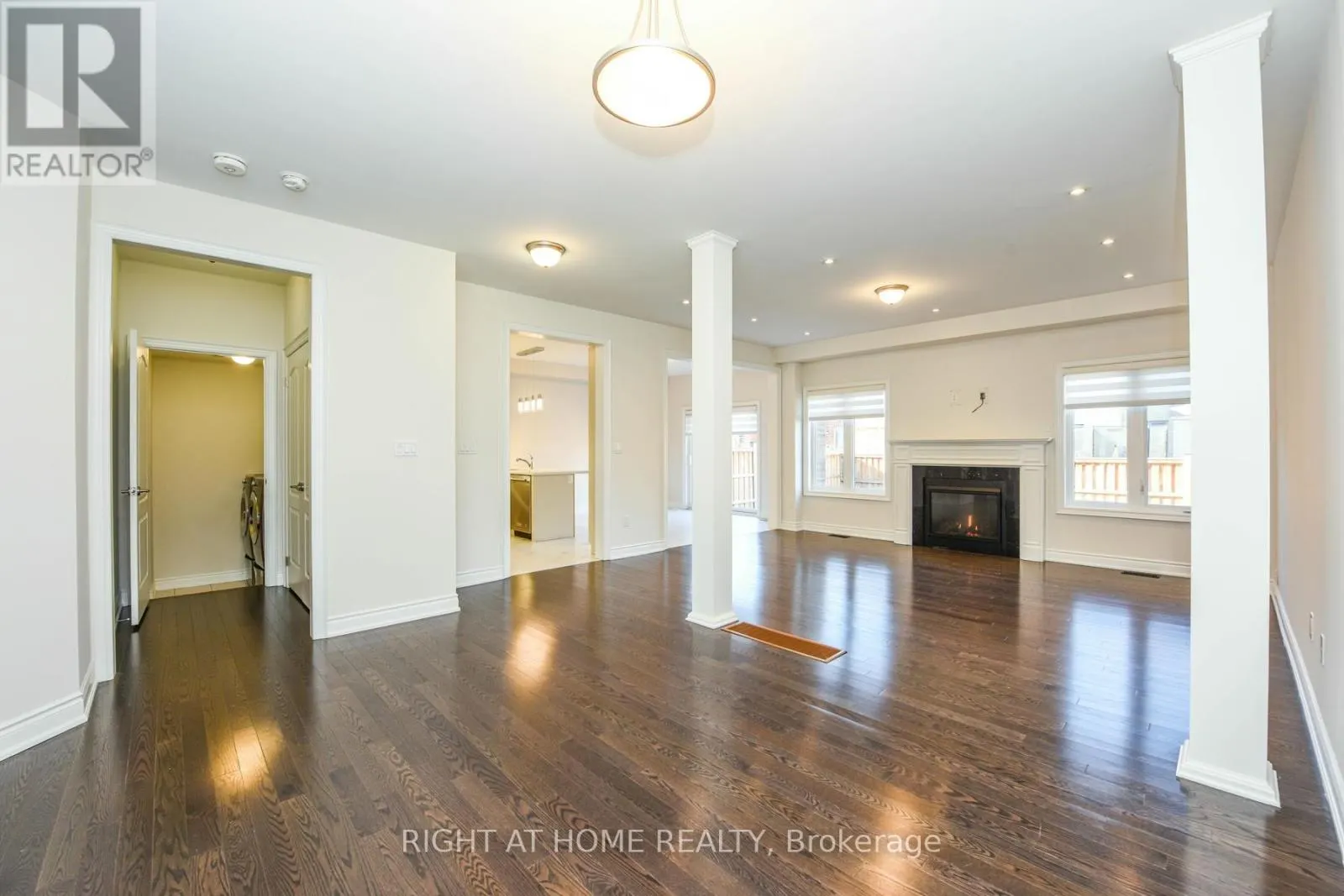 3 PRAIRIE CREEK CRESCENT