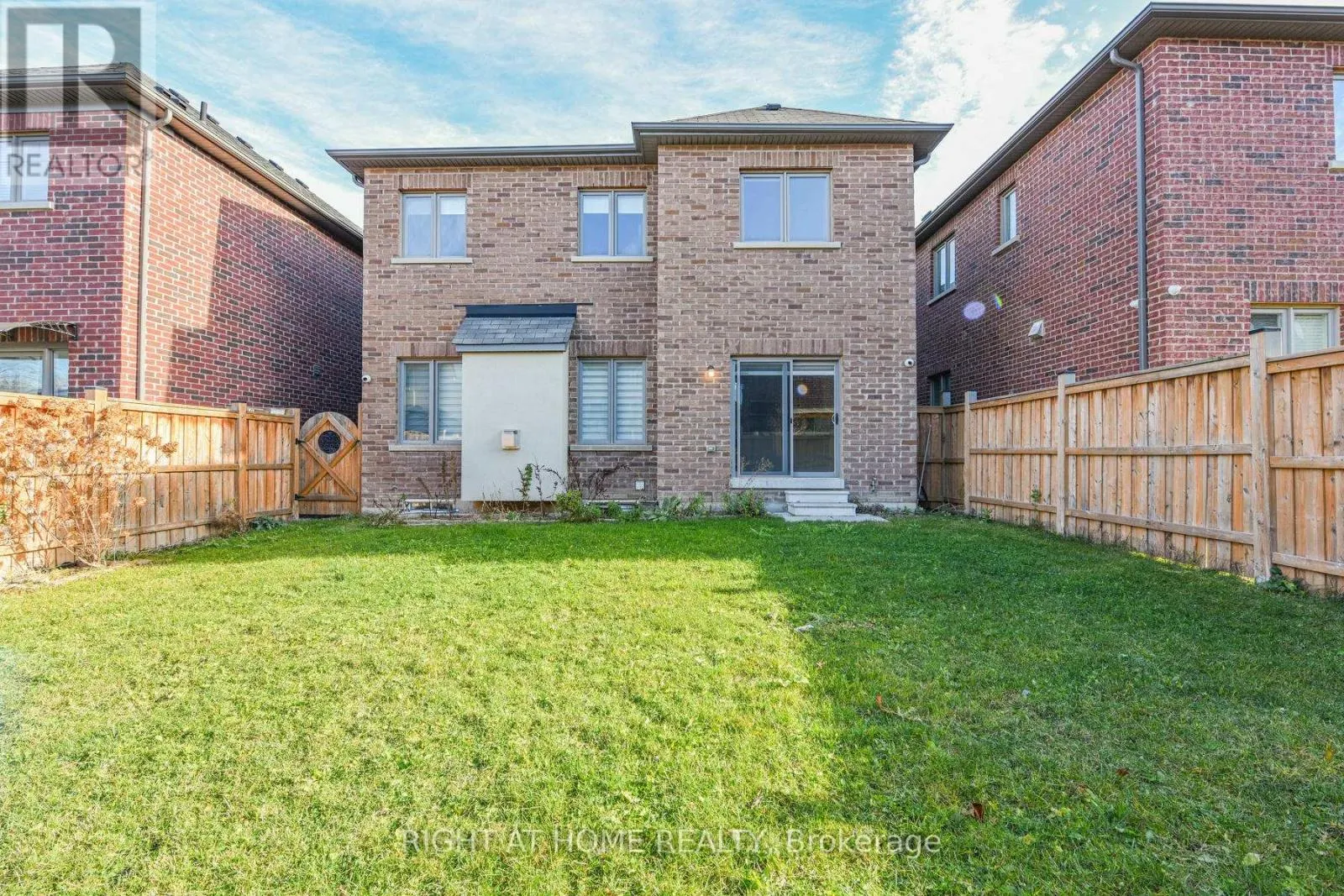 3 PRAIRIE CREEK CRESCENT