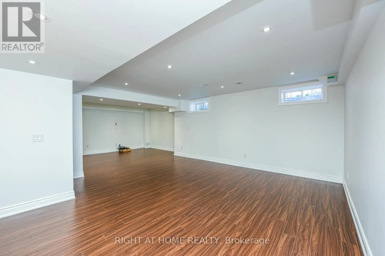 3 PRAIRIE CREEK CRESCENT