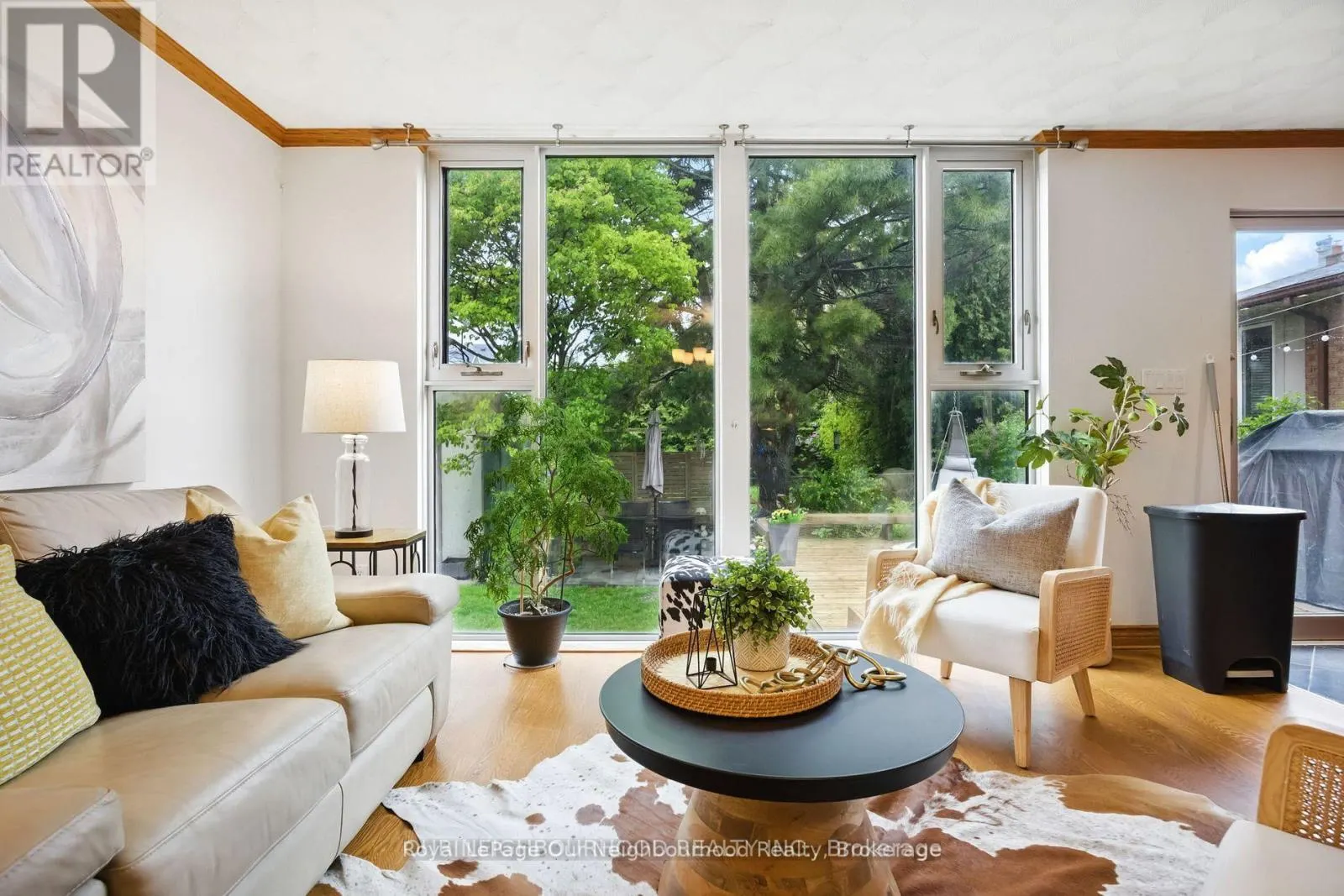 6 ENFIELD AVENUE