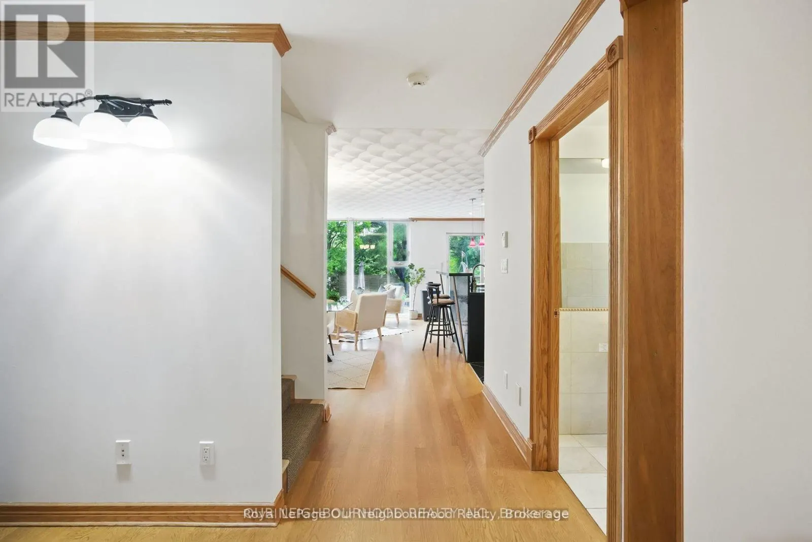 6 ENFIELD AVENUE