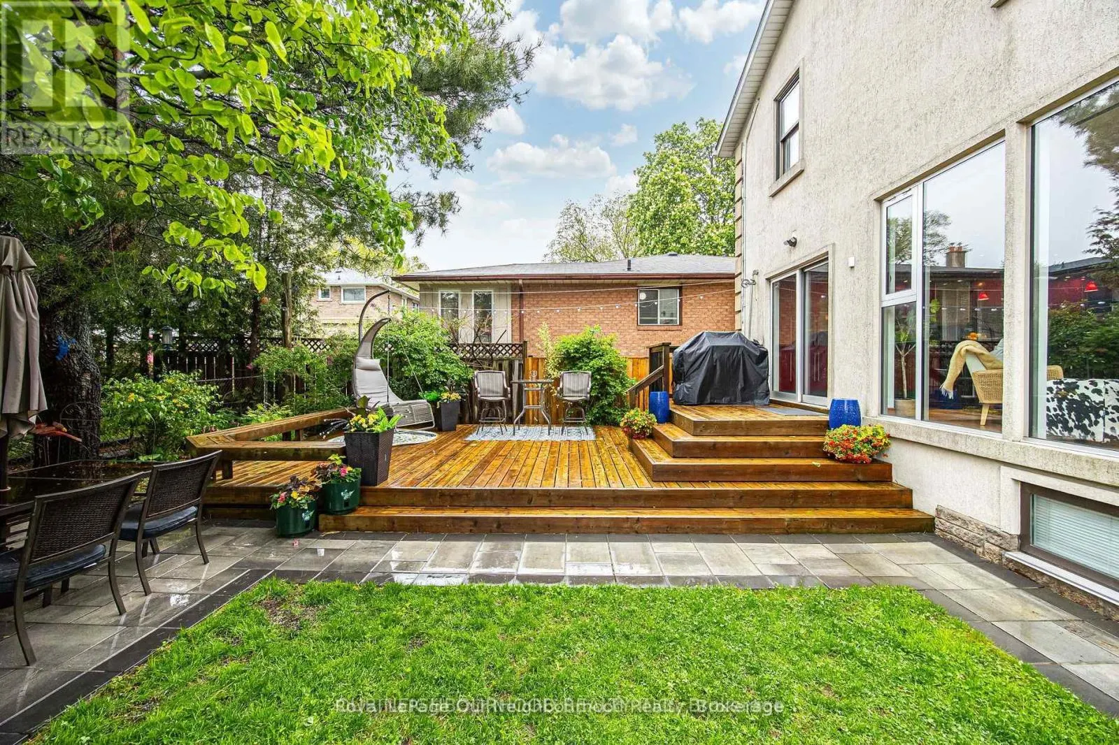 6 ENFIELD AVENUE