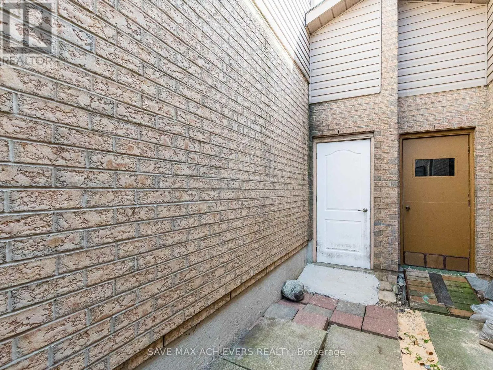1041 BLIZZARD ROAD