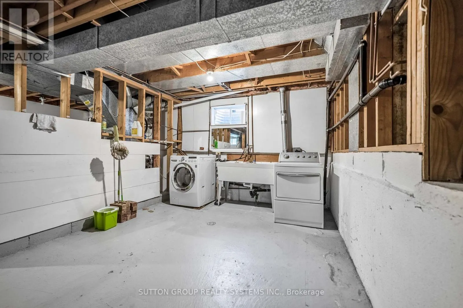 1161 CARLO COURT