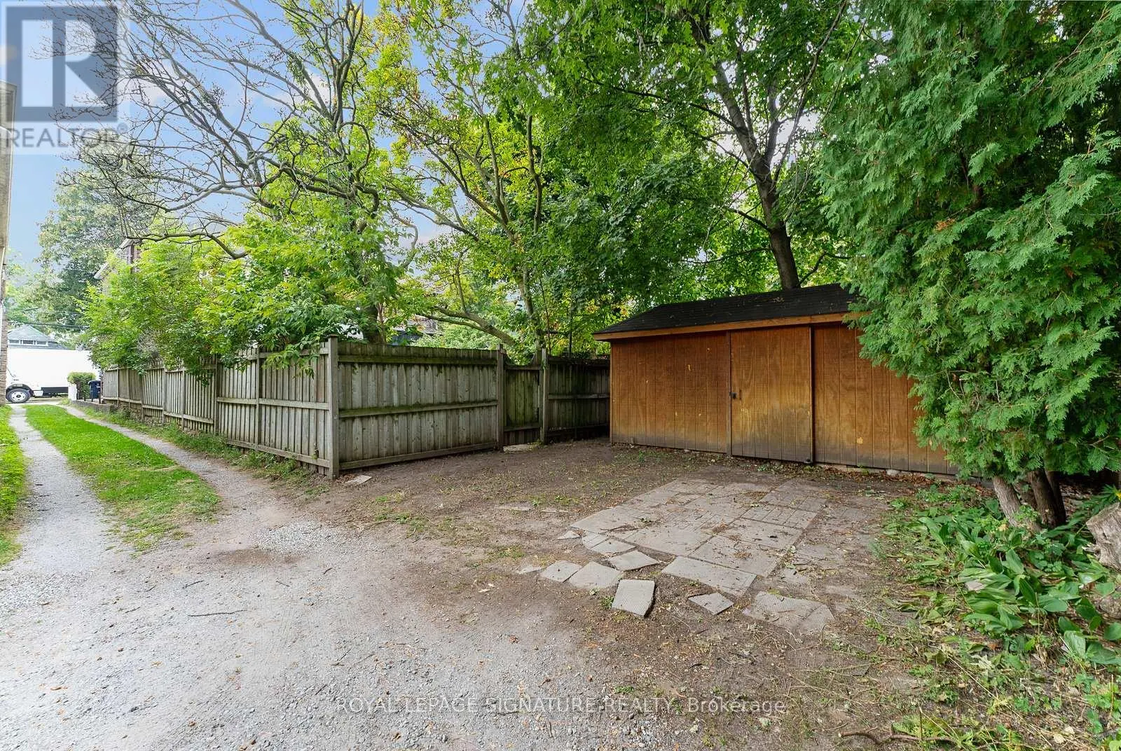 9 KENNEDY AVENUE