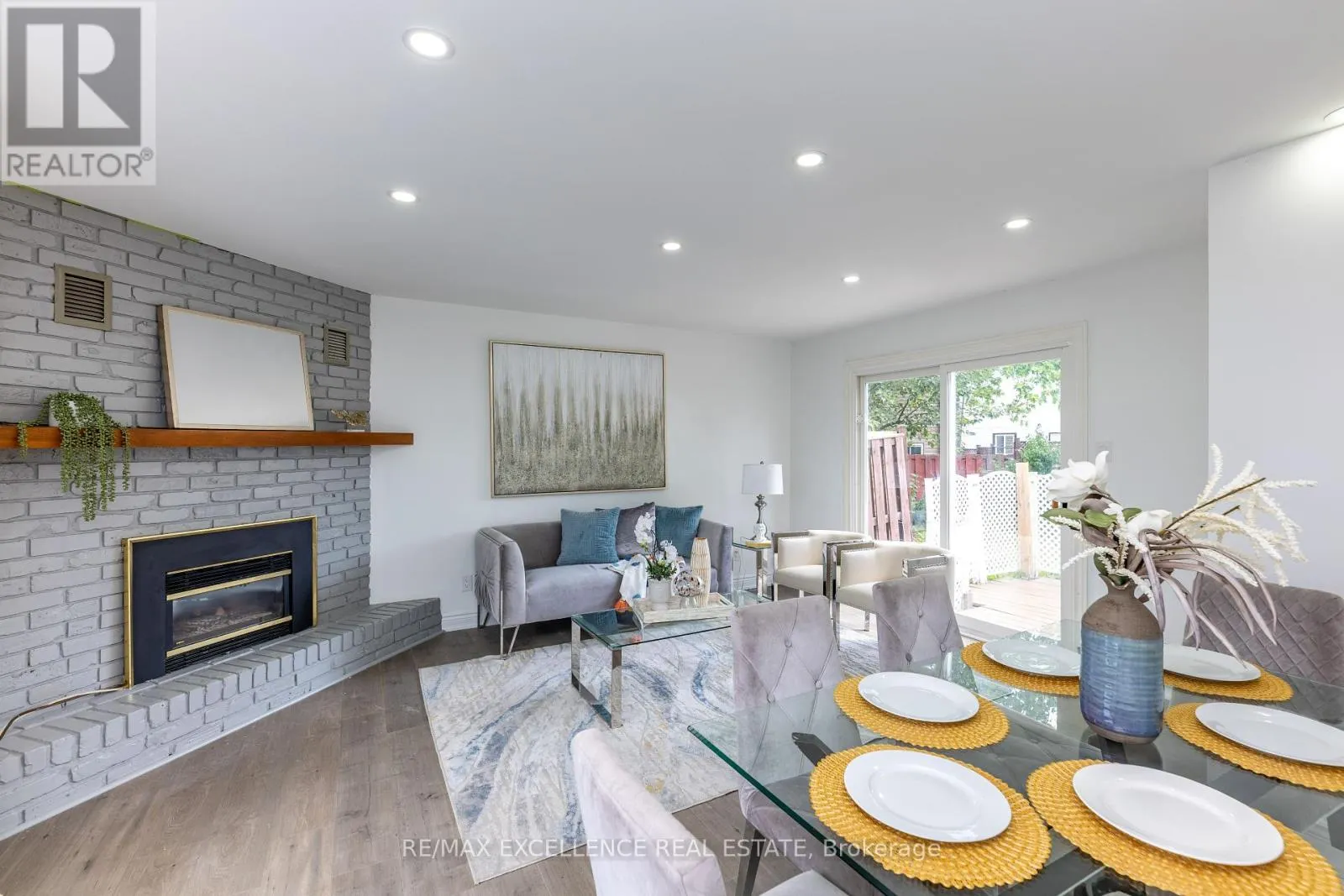 20 HEDGESON COURT