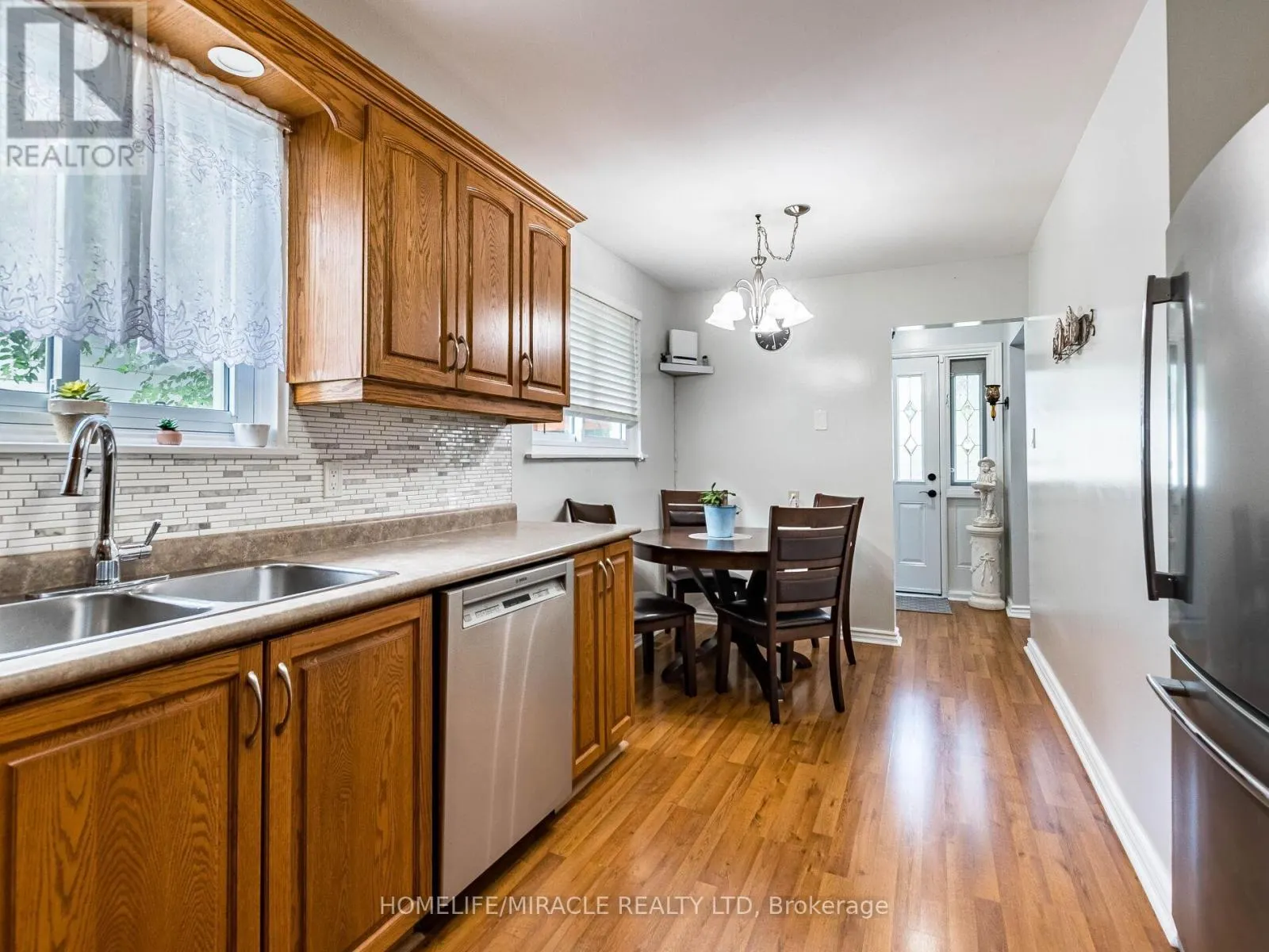 64 GENEVA CRESCENT
