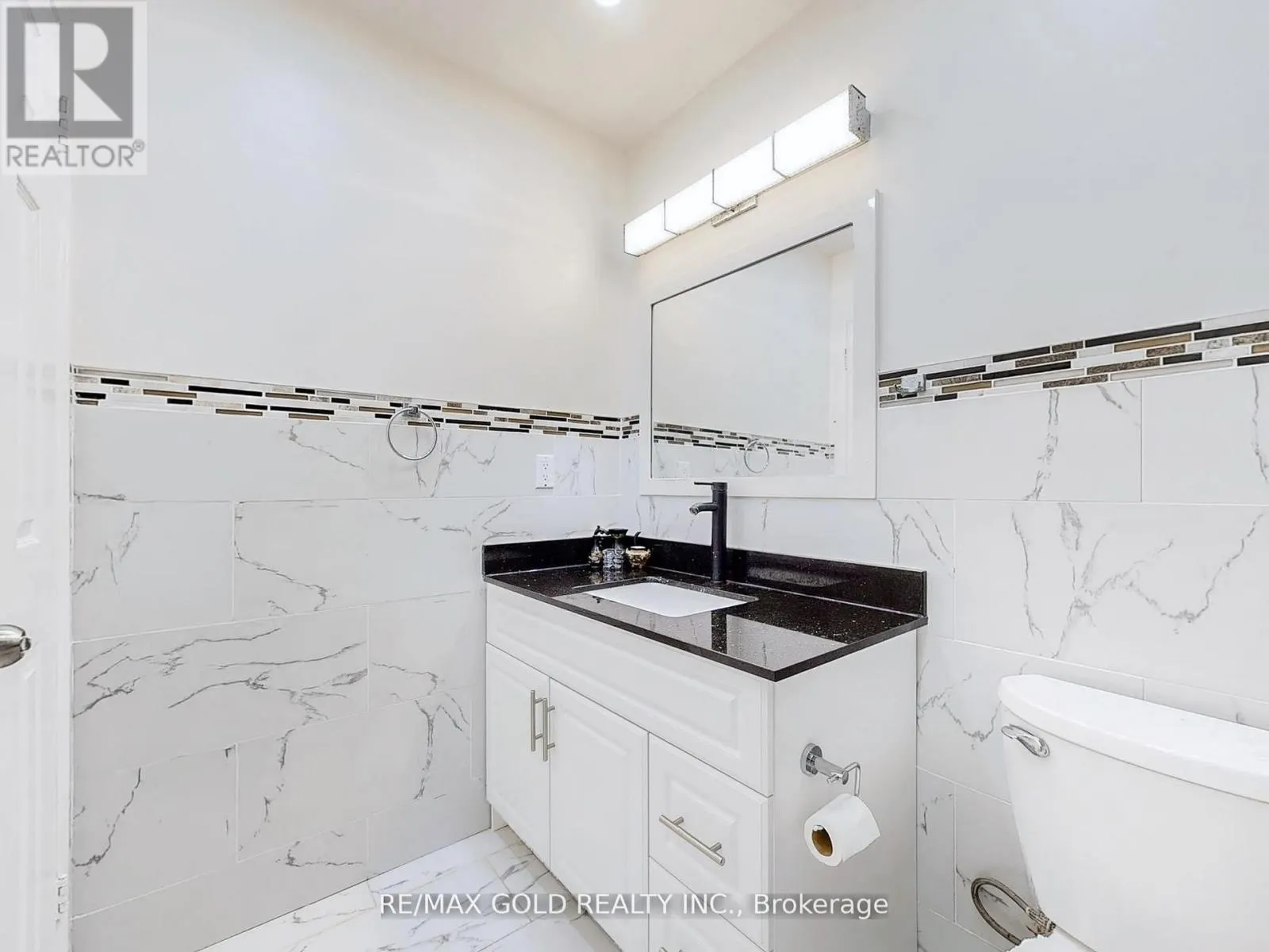 172 DESERT SAND DRIVE