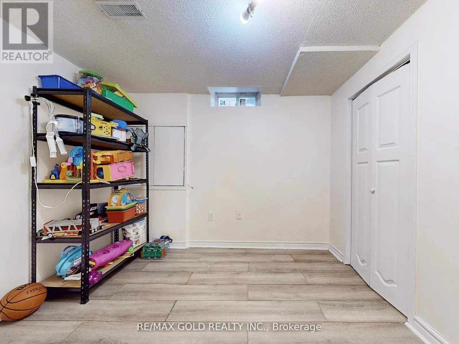 172 DESERT SAND DRIVE