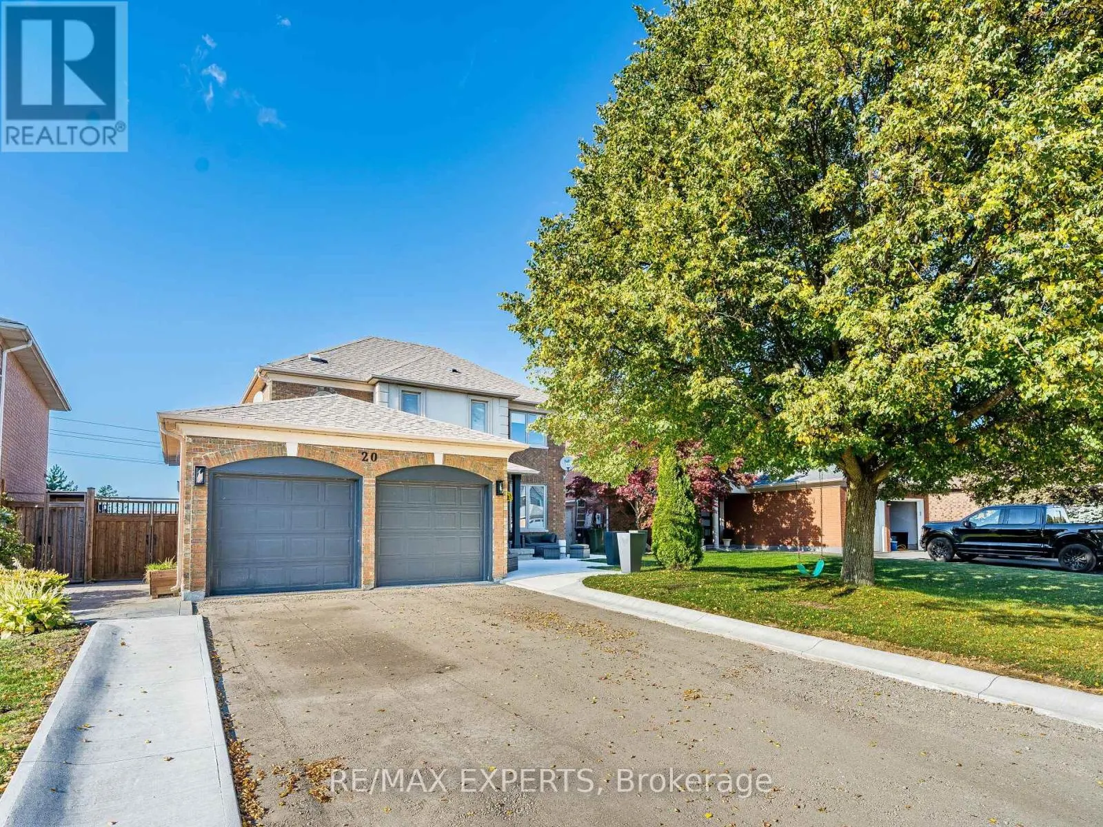 20 FOXCHASE DRIVE