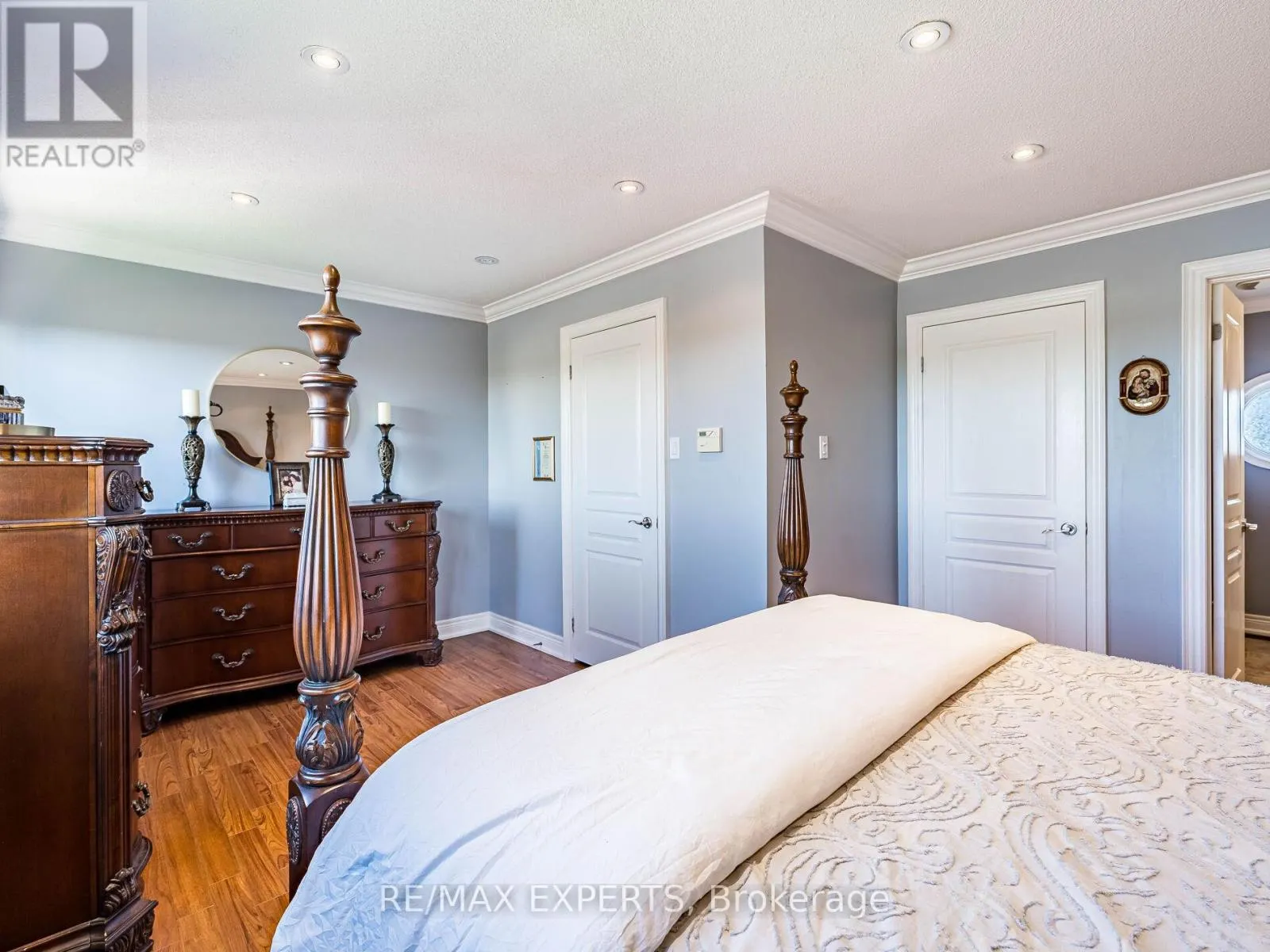 20 FOXCHASE DRIVE
