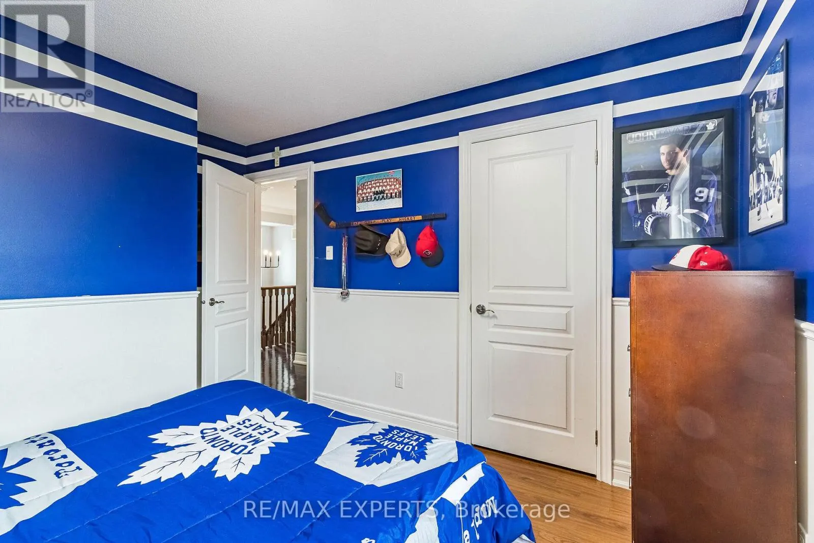 20 FOXCHASE DRIVE