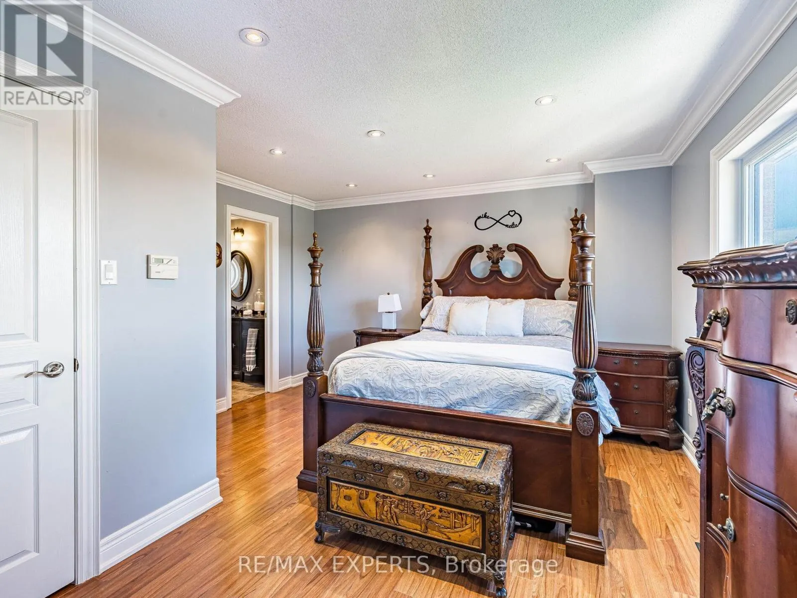 20 FOXCHASE DRIVE