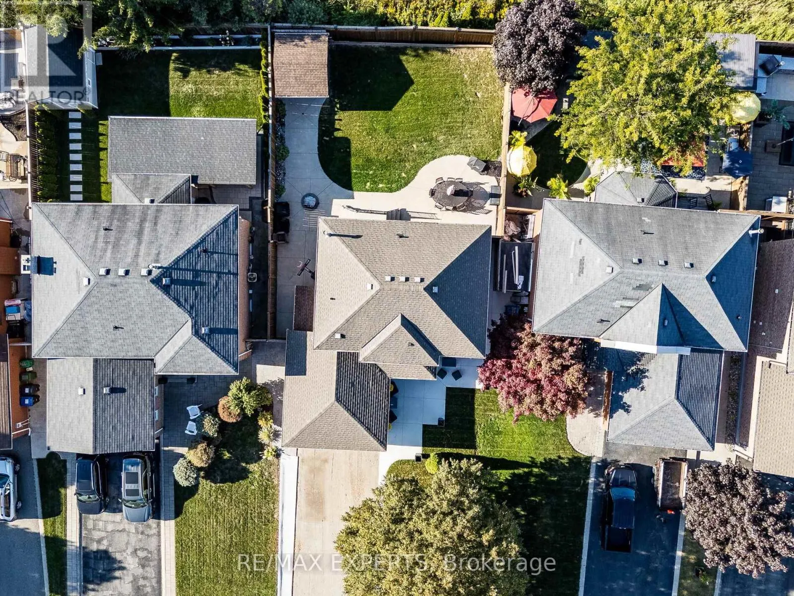 20 FOXCHASE DRIVE