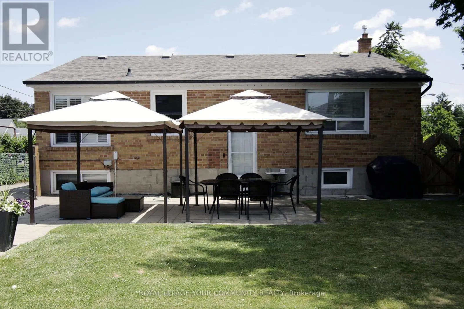 136 STRATHBURN BOULEVARD