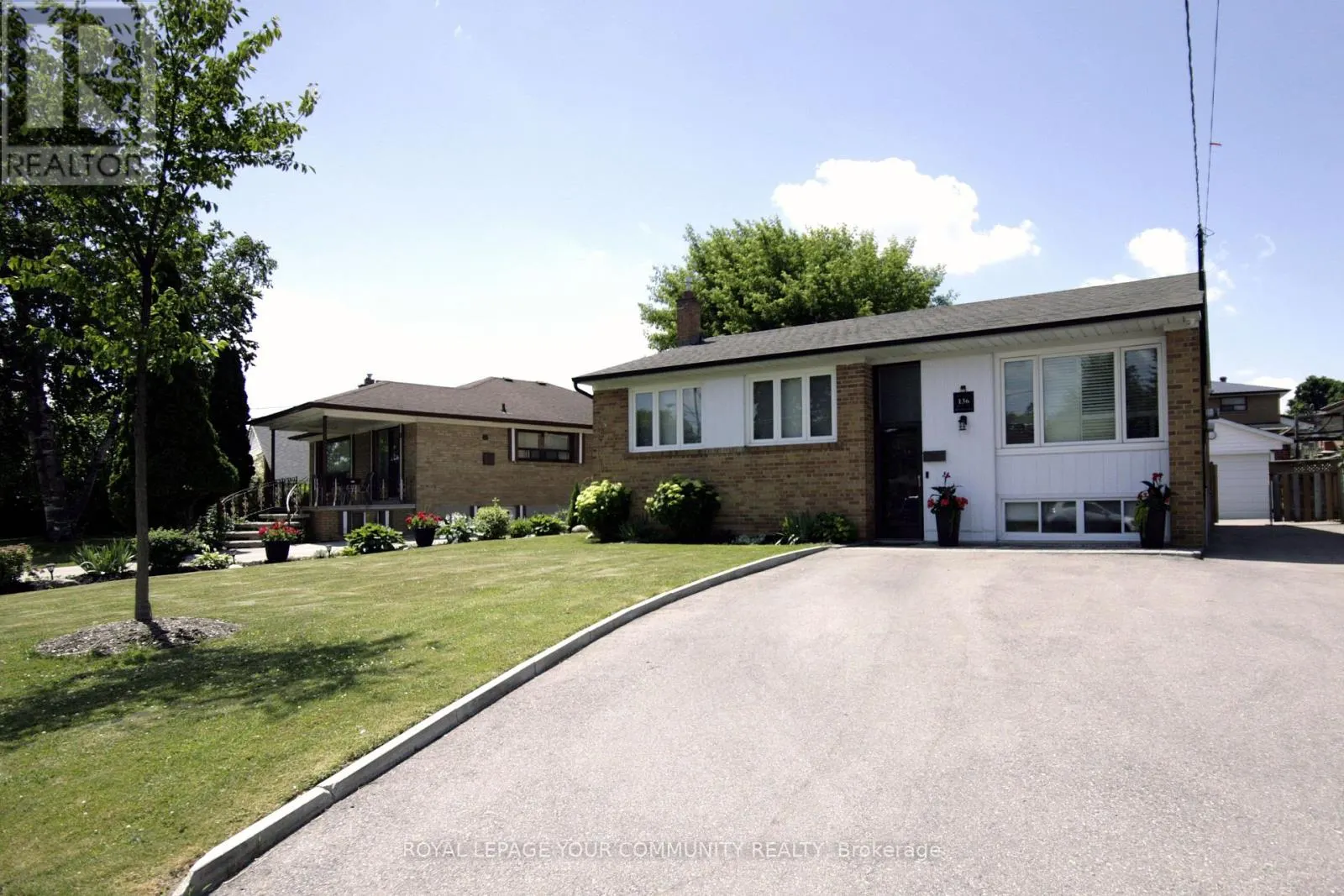 136 STRATHBURN BOULEVARD