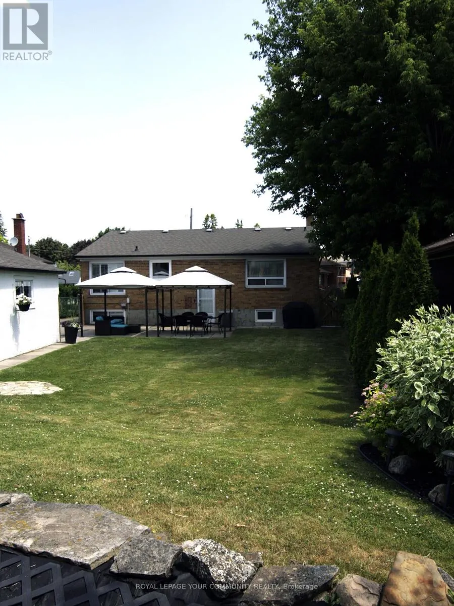 136 STRATHBURN BOULEVARD