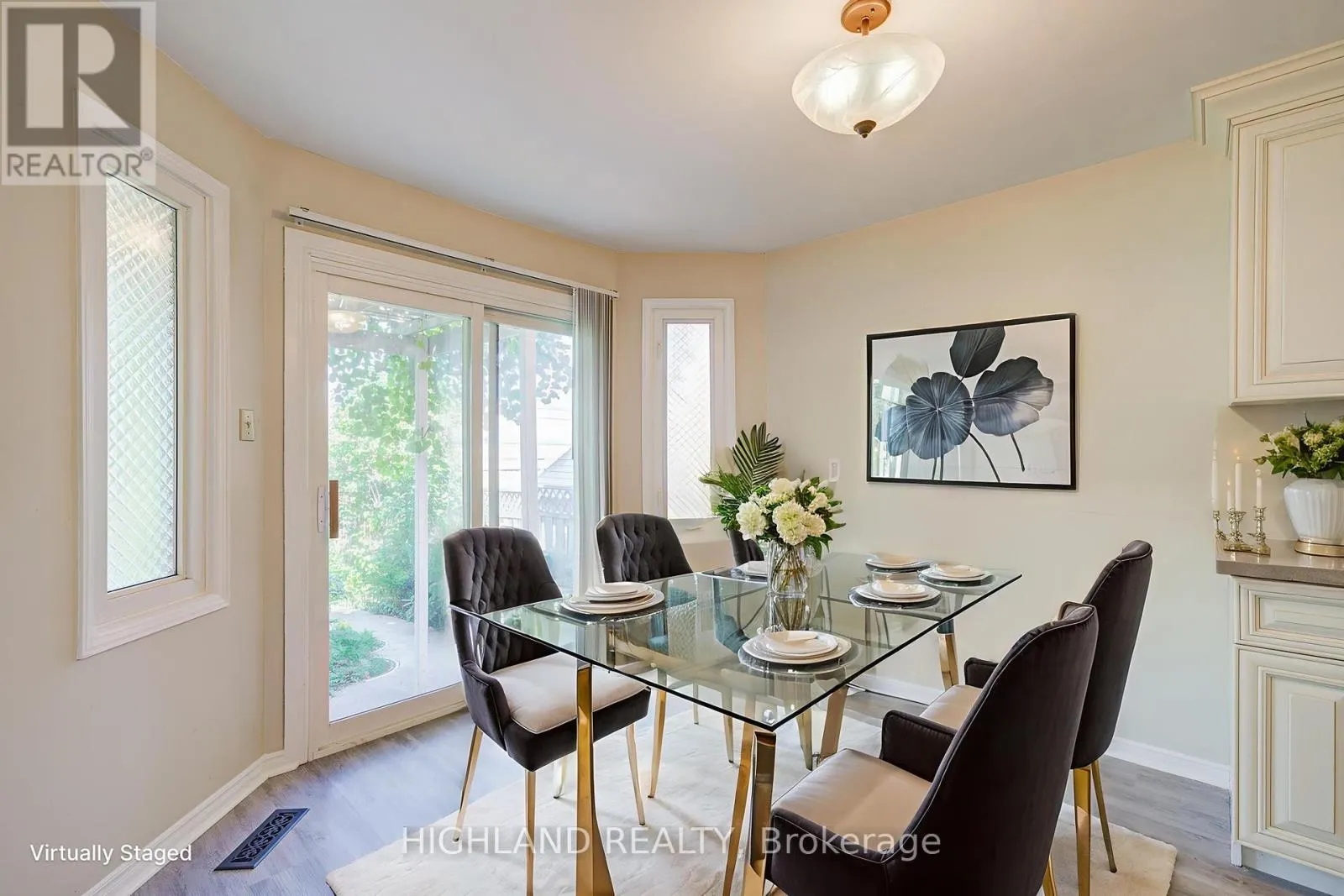 257 HUNTINGTON RIDGE DRIVE