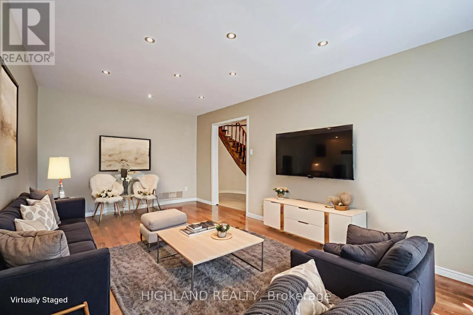 257 HUNTINGTON RIDGE DRIVE