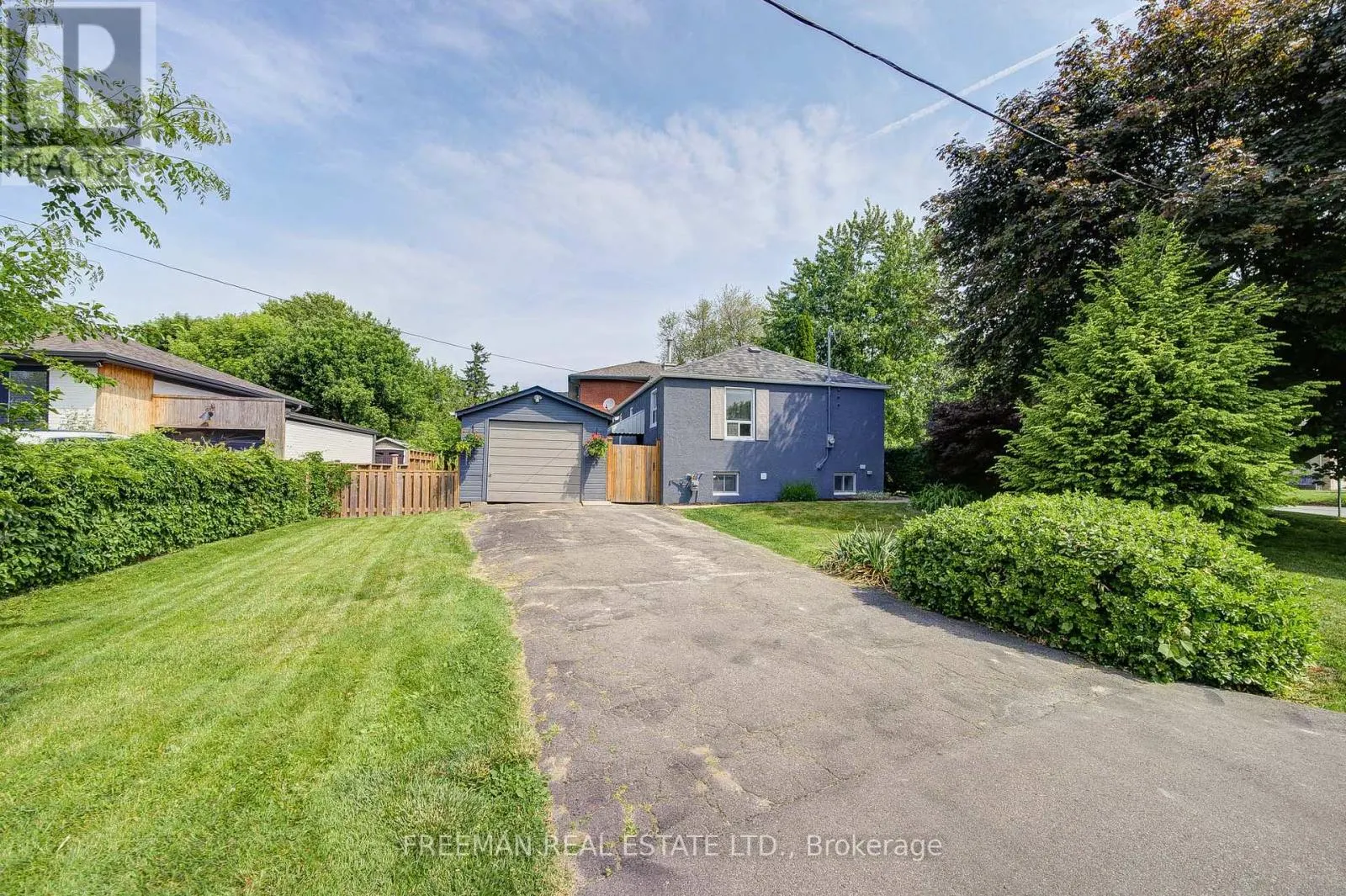 6 LLOYD GEORGE AVENUE