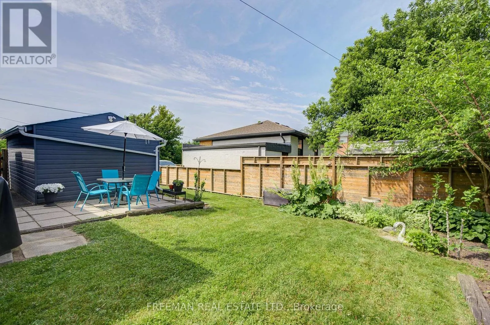 6 LLOYD GEORGE AVENUE